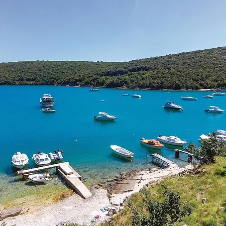 Gorgeous In Крница